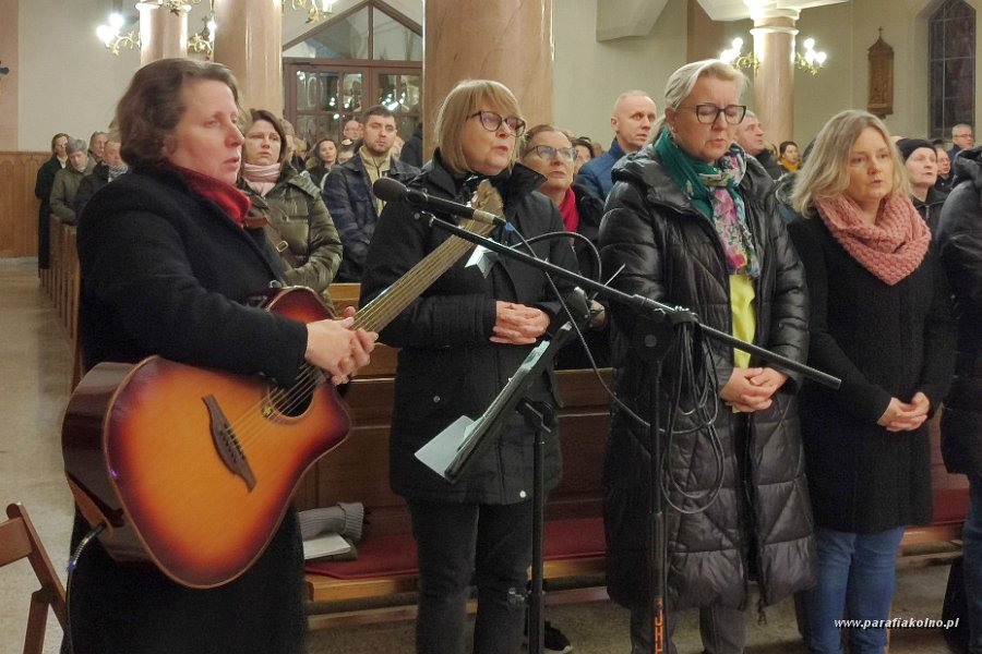 73 Wtorek - msza wieczorna.jpg